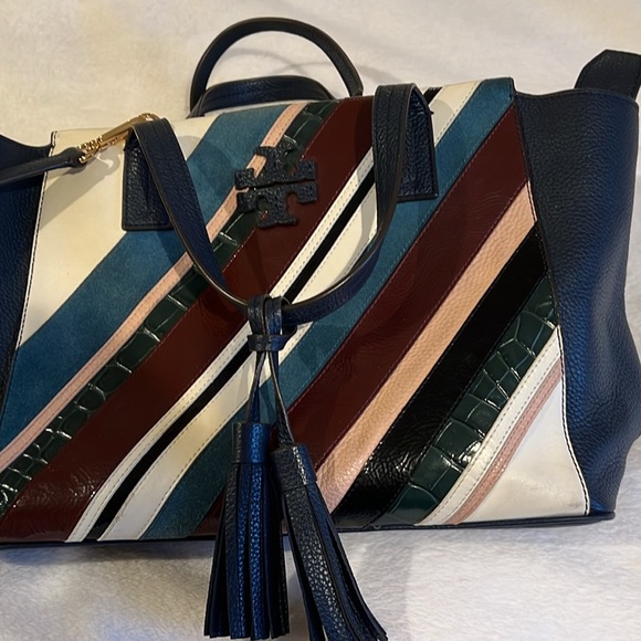 Tory Burch Thea Pieced Leather Satchel - Picture 4 of 5